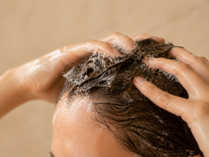 Shampoo con Ortiga 2 en 1 para cabello teñido